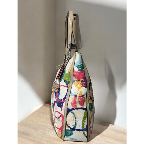 Coach 31141E Stamped Signature C Hallie East West Tote Bag & Wristlet - Picture 4 of 16